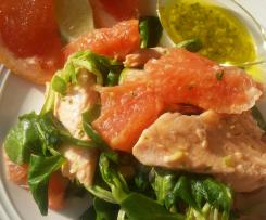 Insalata di trota salmonata con pompelmo rosa valeriana con salsa al lime a modo mio (CONTEST INSALATE DI PESCE )