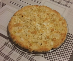 Focaccia alle cipolle fresche e scamorza (senza glutine)