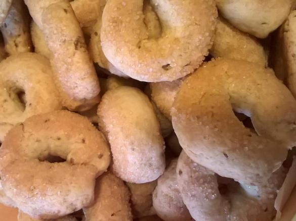 biscotti con mosto e anice