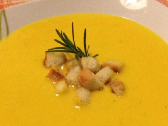 Vellutata di zucca e rosmarino