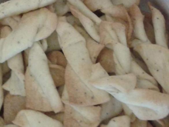 crackers al basilico