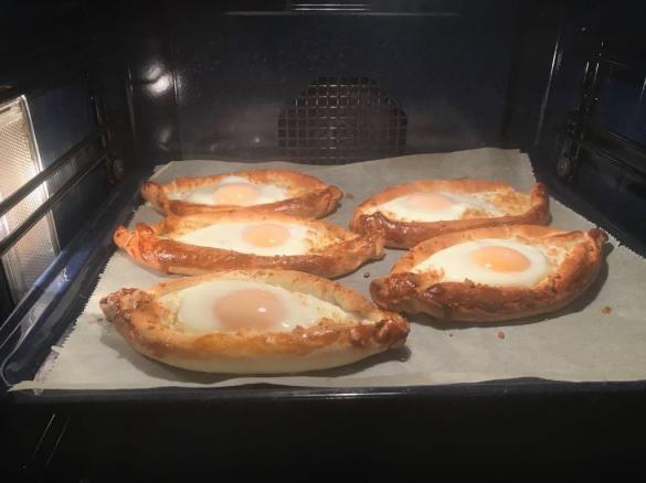 Khachapuri
