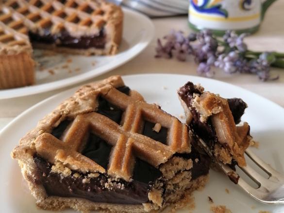 Crostata cioccolatosa con farina di castagne
