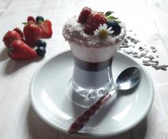 Bicchierini finger food con mousse allo yogurt ai 2 frutti a modo mio (contest yogurt)