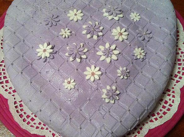 Torta a forma di cuore p.d.z