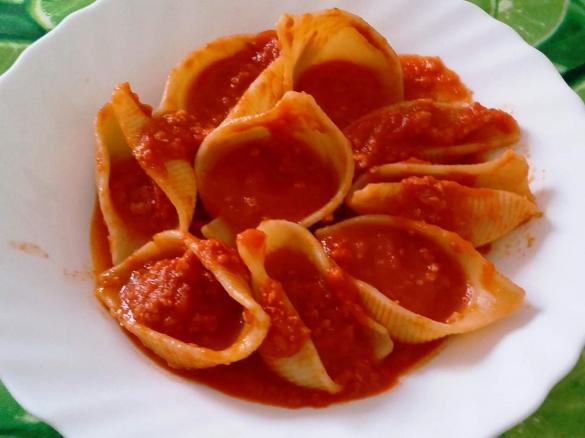 Salsa di pomodoro con soia granulare