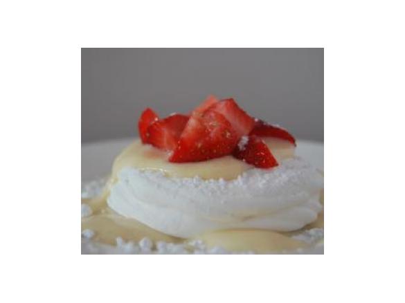 Mini pavlove alle fragole