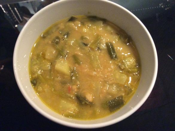 Zuppa orientale ai gambi di cipollotto e ceci