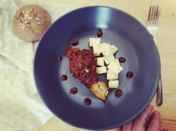 Pollo al varoma con salsa di carote, mela e Barolo al cacao