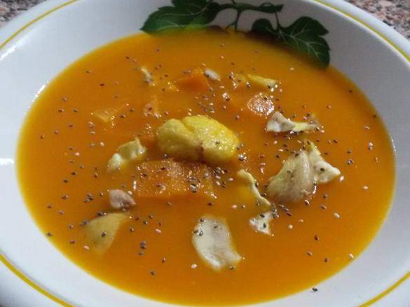 Cremosa di zucca con castagne