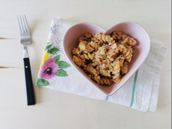 Pasta risottata Bimby prosciutto e nocciole