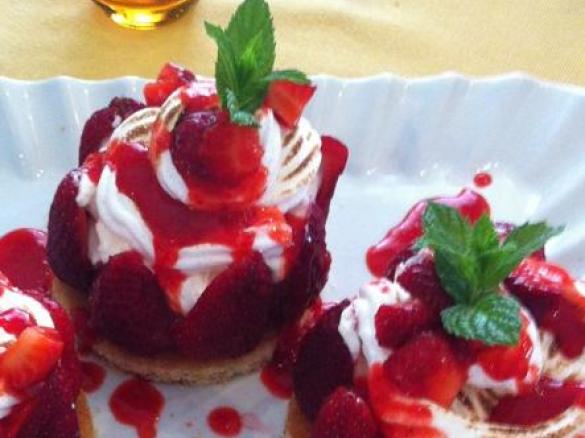 Meringata alle fragole