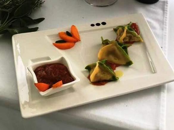Ravioli con Salsa di albicocche