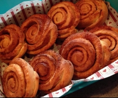 Cinnamon rolls