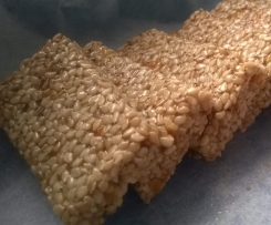 barrette di sesamo, miele e agrumi