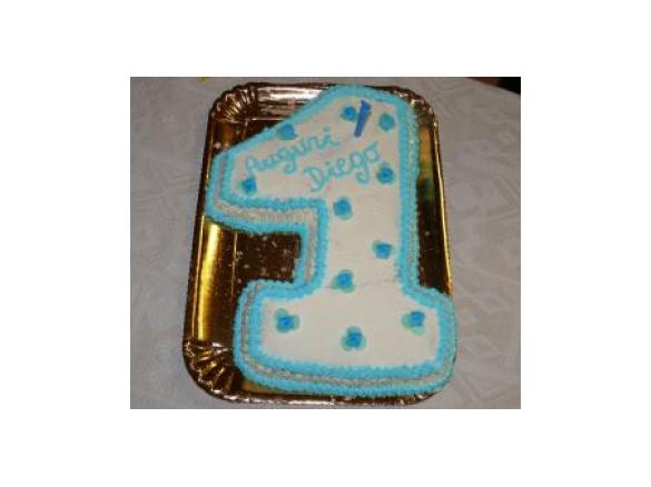 La prima torta di compleanno