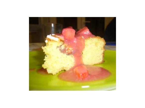 "colomba"facile (senza burro) con salsa di fragole