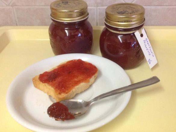 Marmellata di prugne piccole