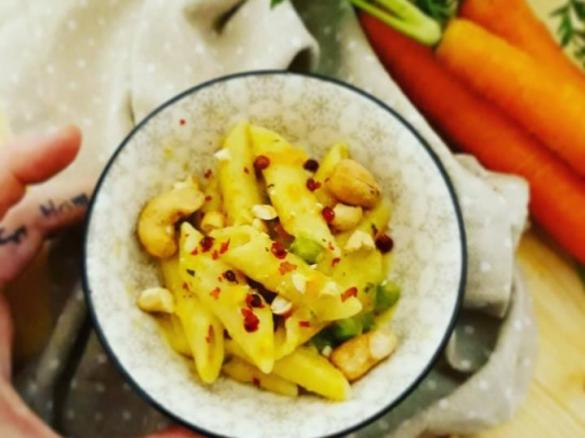 Penne risottate alle verdure con anacardi e spezie (VEGAN)