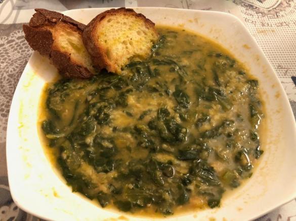 Zuppa di ceci e bietole