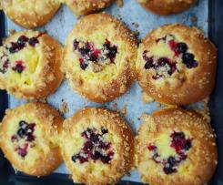 Focaccia dolce alle crema pasticcera e frutta