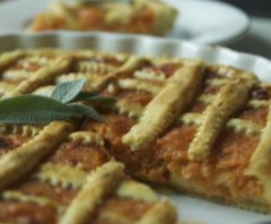 CROSTATA SALATA DI ZUCCA e UVETTA