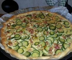 Torta salata zucchine e pancetta