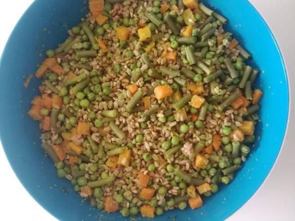 Farro con piselli, carote e fagiolini (contest legumi)