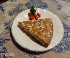 Torta senza glutine con con gocce di cioccolato e mirtilli