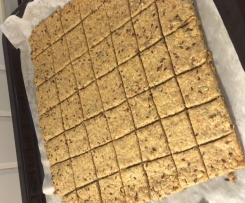 CRACKERS INTEGRALI AI SEMI OLEOSI