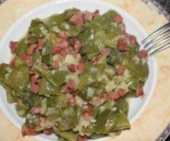 ricetta spagnola: uova strappazzate, fagiolini e prosciutto