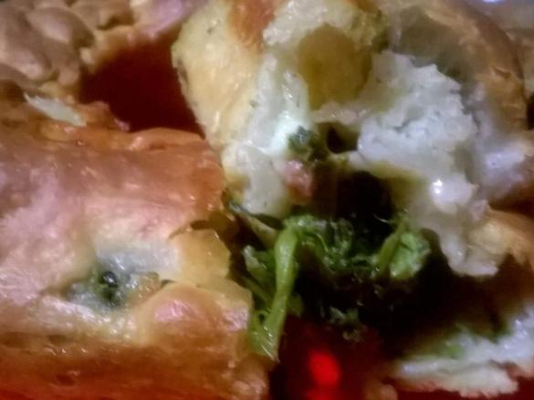 Tortano napoletano salsicce e friarielli