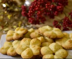 Biscotti natalizi con frolla montata