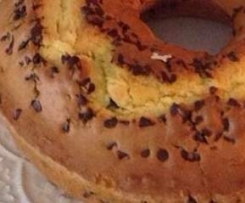 CIAMBELLONE CON LE GOCCIE DI CIOCCOLATO