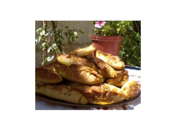 Piduneda con spinaci - (calzone)- Siciliani -Apemaia31-