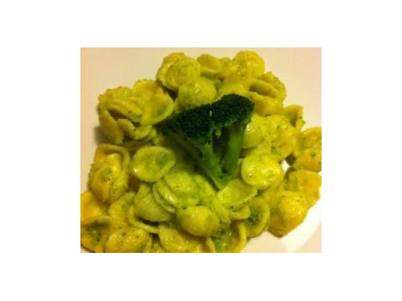 Orecchiette con crema di broccoli