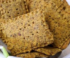 Cracker di farro con semi e curcuma