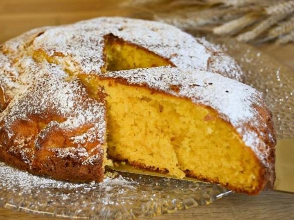 Torta ricotta e marmellata