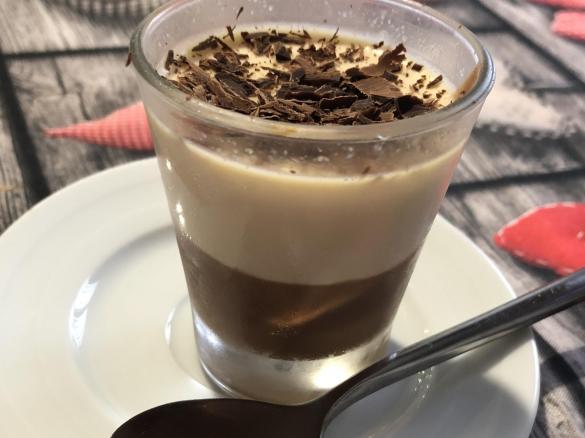 Panna cotta alla crema al whisky