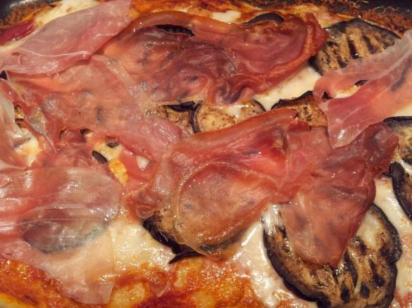 PIZZA GOLOSISSIMA (Melanzane e Gorgonzola .. mmm )