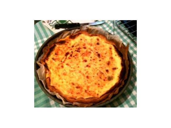 Torta Salata con cipolle e speck