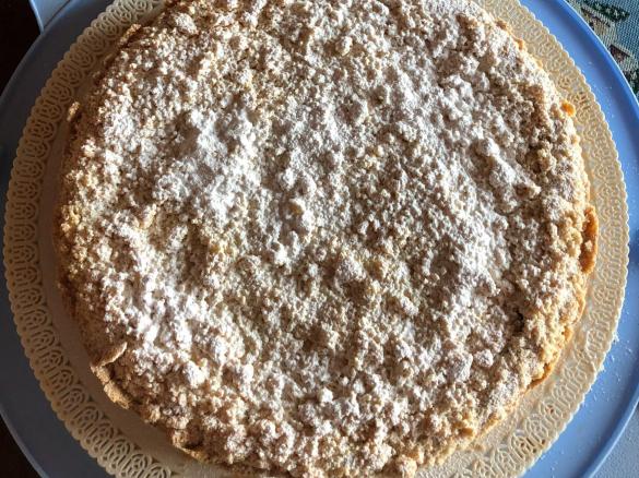 Sbriciolata ricotta amaretti cioccolato e nocciole