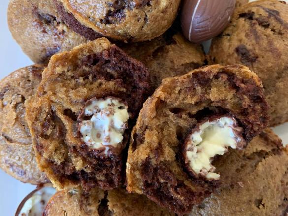 Muffins variegati al caffé con sorpresa