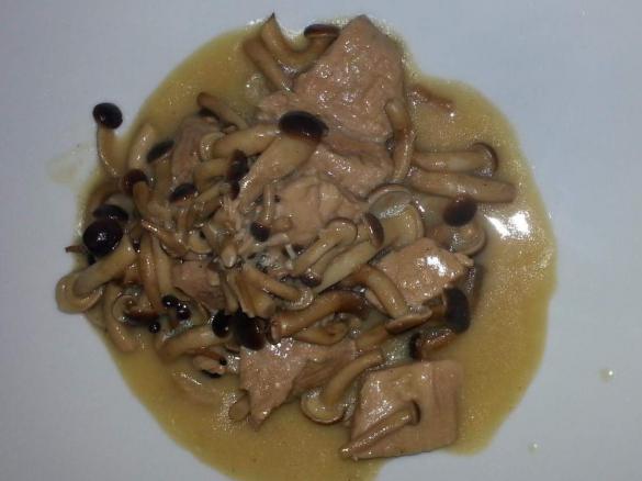 Bocconcini di vitello con funghi