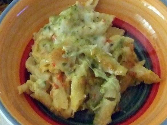 Penne rigate al trito di verdure e besciamella 