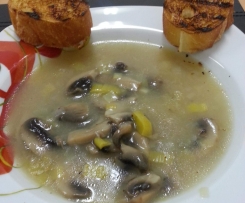 Zuppa funghi e porri