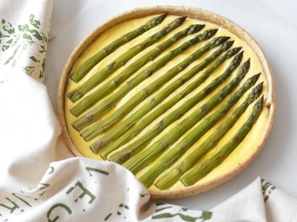 Crostata salata di ricotta e asparagi