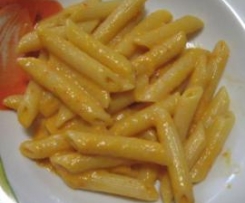 CREMA LEGGERA DI PEPERONI E FORMAGGIO FRESCO SPALMABILE