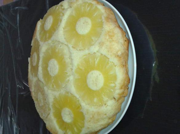 Torta all'ananas,morbida e umida (della mia mamma)