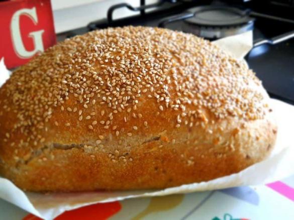 Pane Integrale ai Fiocchi d'avena, Noci e Mandorle con Lievito Madre